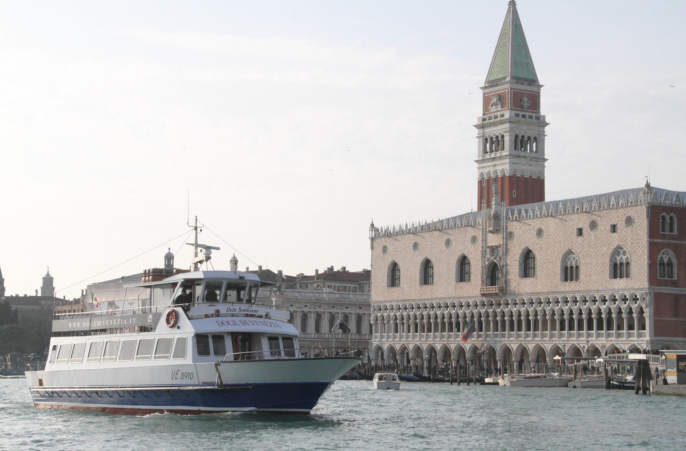 P. Sabbioni to Venice: Boat transfer - Easy Venice