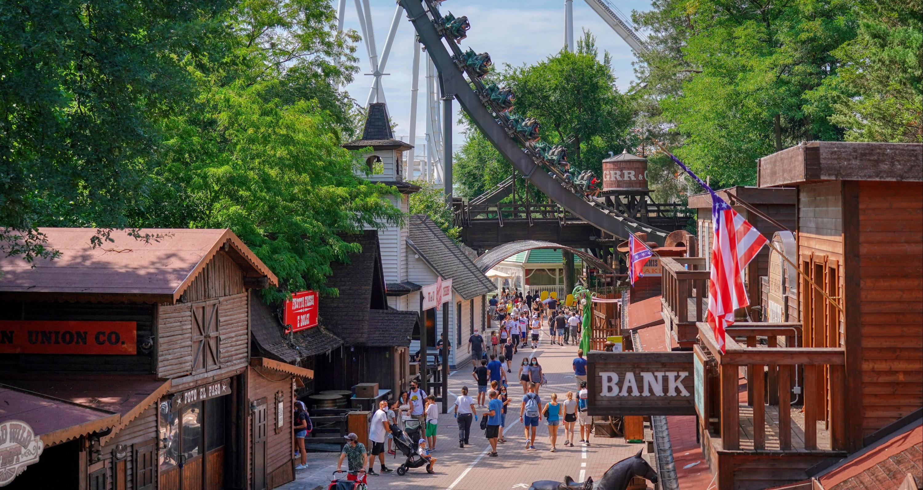 Gardaland Park: Wesentliche Informationen und Attraktionen für Muss
