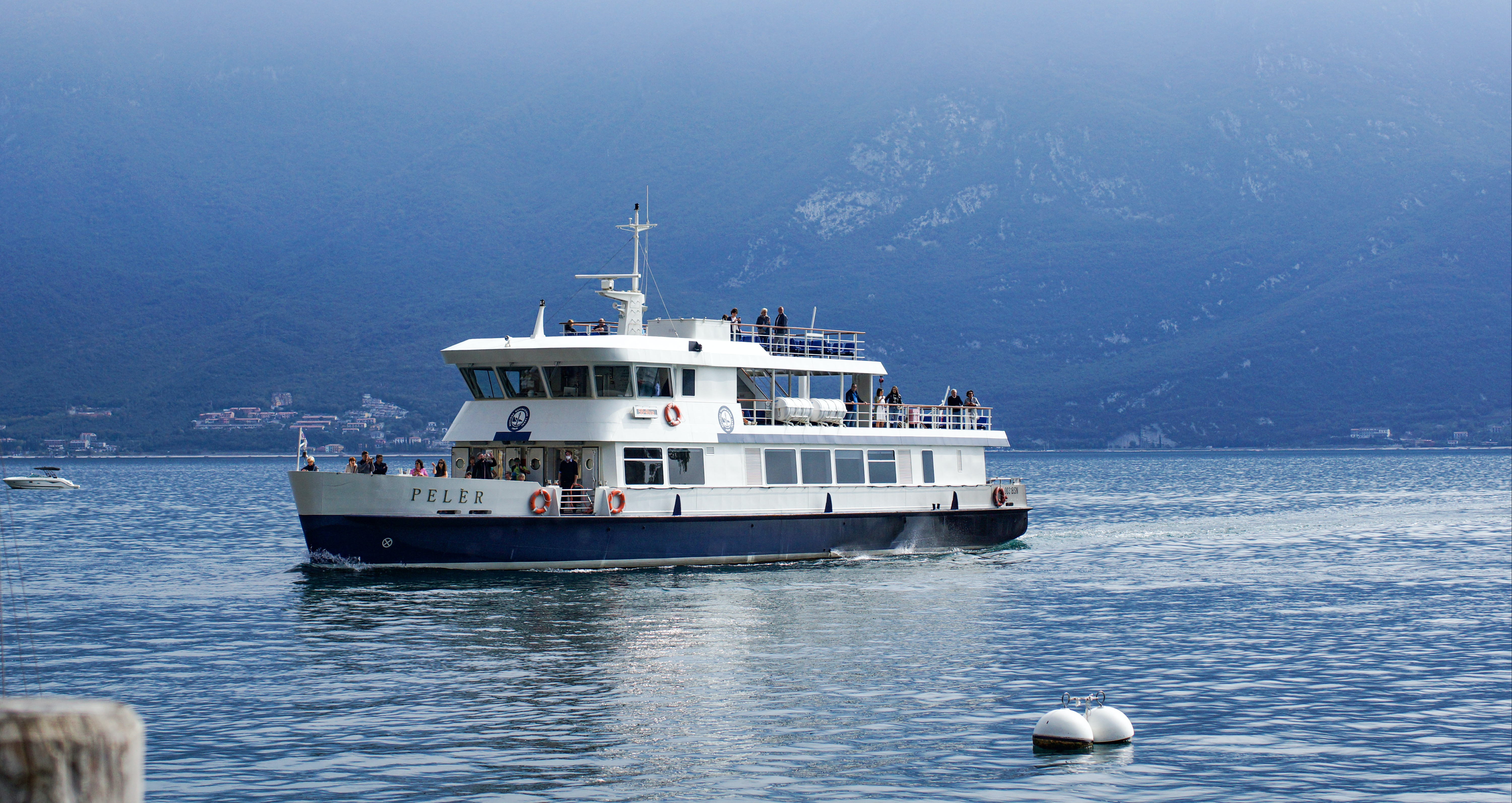 Entdecken Sie das Beste vom Gardasee mit allen Hop-on-Hop-off-Tickets für die Seefähre (2023)