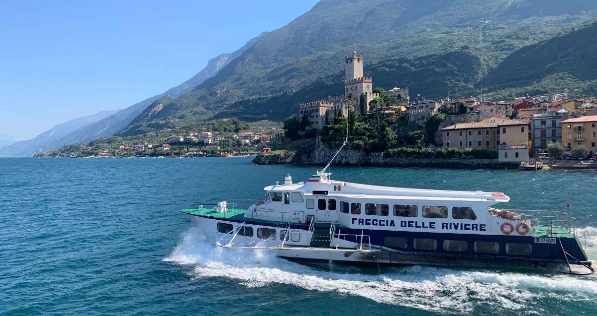 Ostern am Gardasee: Hop-On/Hop-Off-Fährenfahrt zur Entdeckung bezaubernder Städte